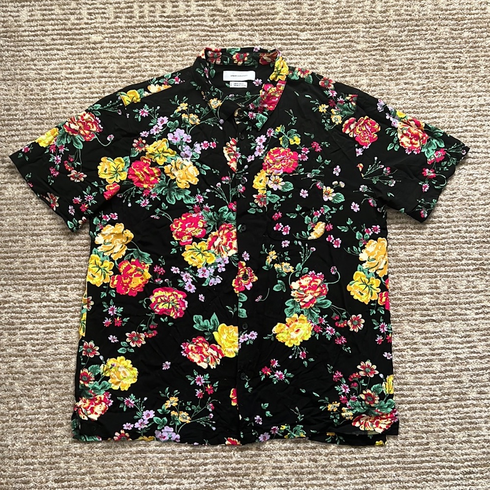 urban outfitters hawaiian shirt black floral